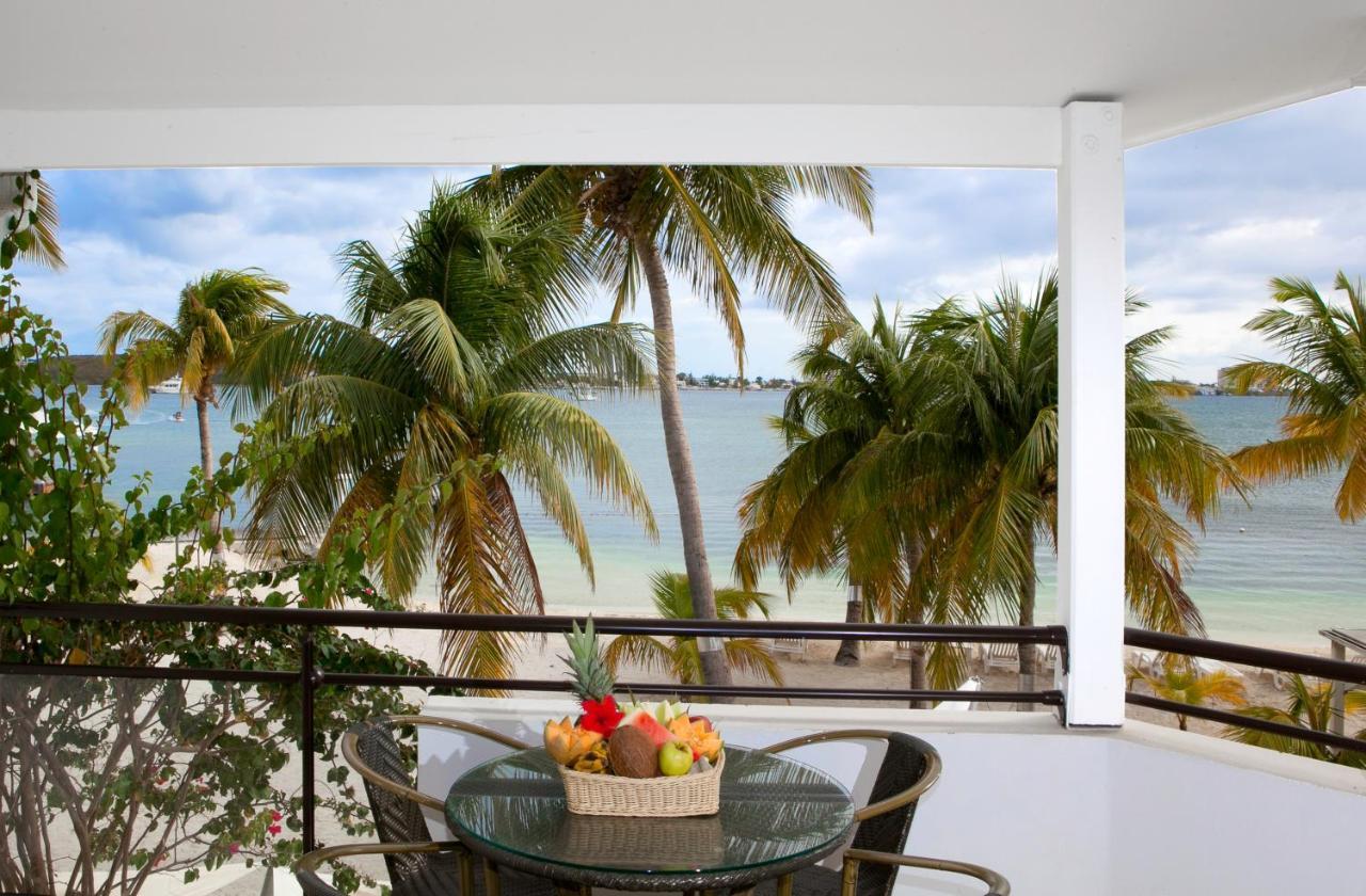 Hommage Hotel & Residences Baie Nettle Buitenkant foto