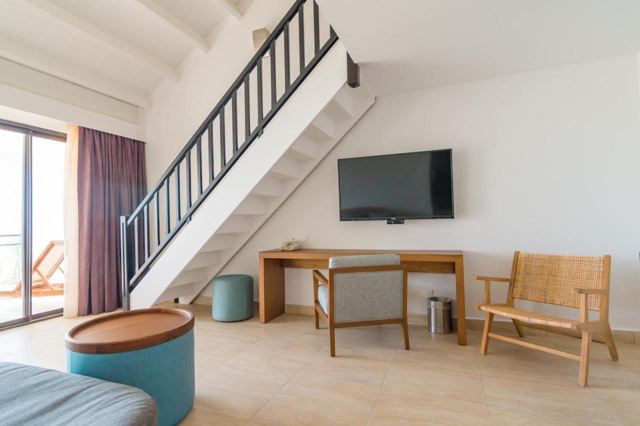 Hommage Hotel & Residences Baie Nettle Buitenkant foto